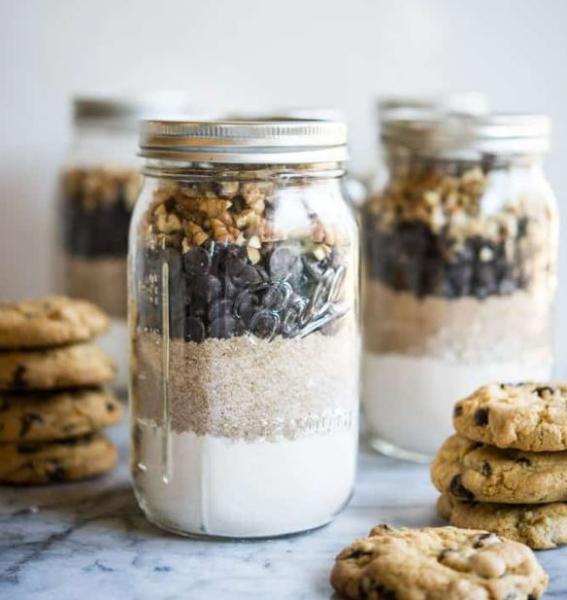 Image for event: Teen Take &amp; Make: Cookie Mix Jar